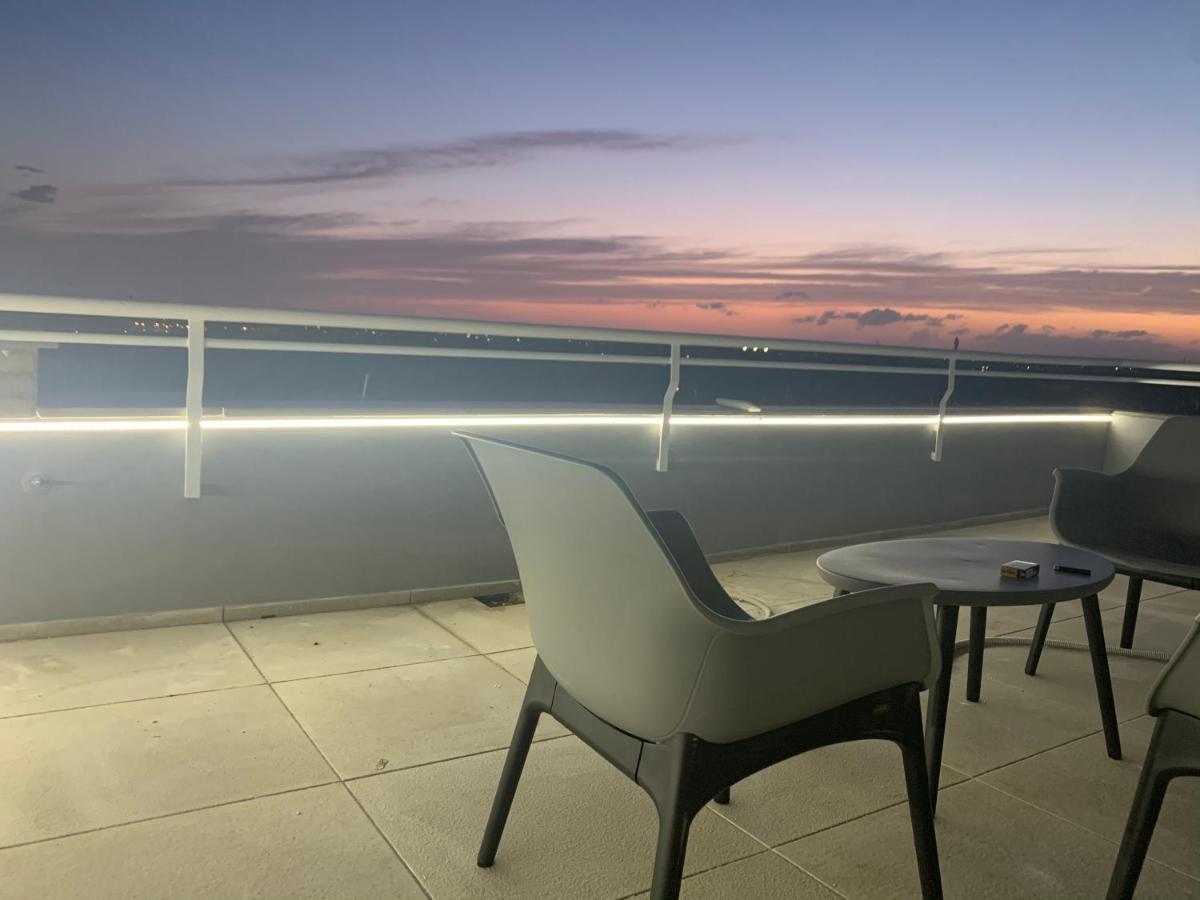 Penthouse Aureliana Attico Con Piscina A Roma Apartment Exterior foto