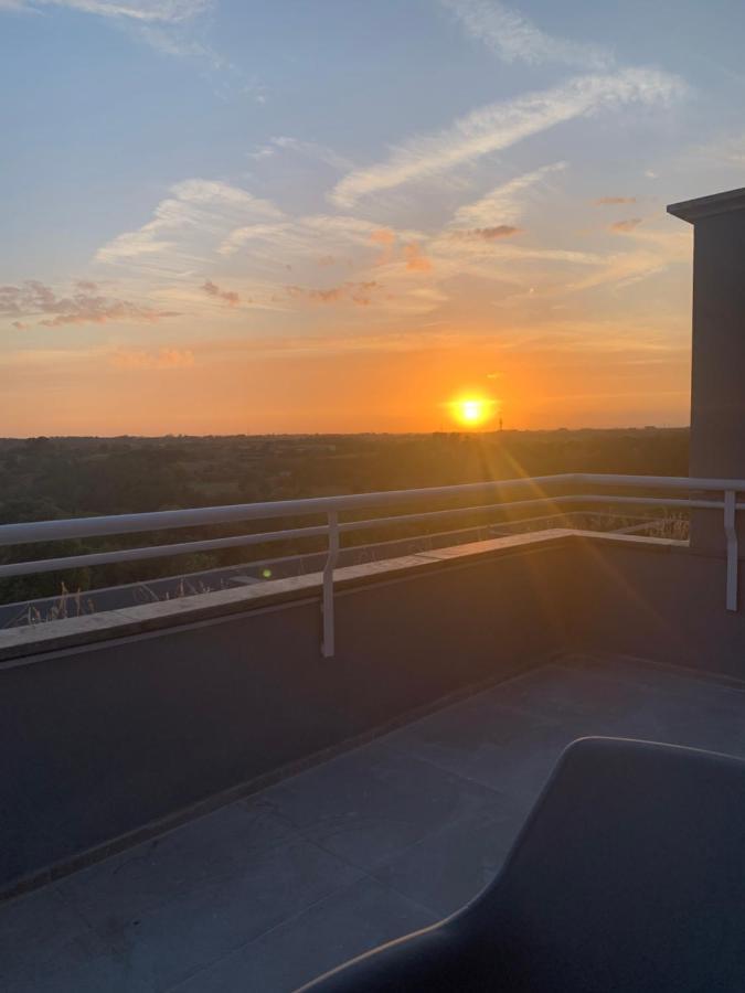 Penthouse Aureliana Attico Con Piscina A Roma Apartment Exterior foto