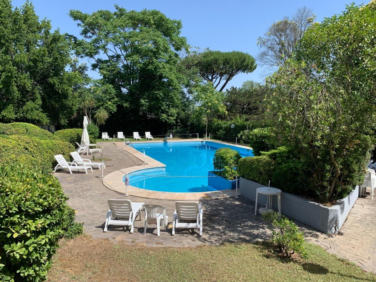 Penthouse Aureliana Attico Con Piscina A Roma Apartment Exterior foto